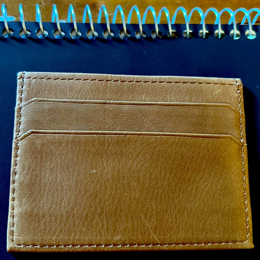 Beautiful Neiman Marcus Credit Card Leather Credit Card Holder - Picture 2 of 3